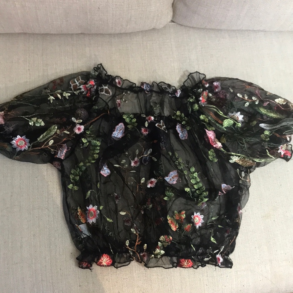 Embroidery tops